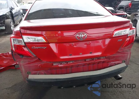 2013 Toyota Camry Se z USA, uszkodzony, nr VIN 4T1BF1FK6DU687369